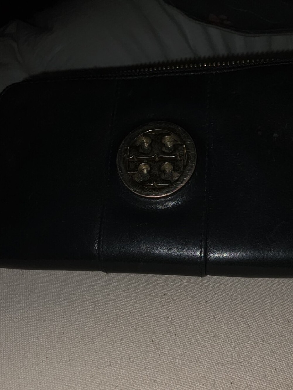 Tory Burch Black Leather Zip Wallet with Gold Hardware - Picture 4 of 10
